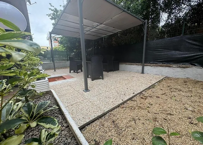 Grazia S Elegant Haven With Terrace Apartment *